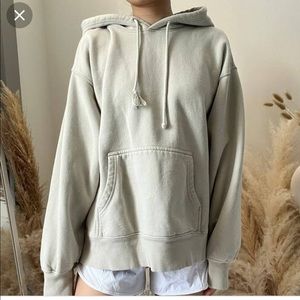 Aritzia TNA airy fleece boyfriend sweater / Size Small